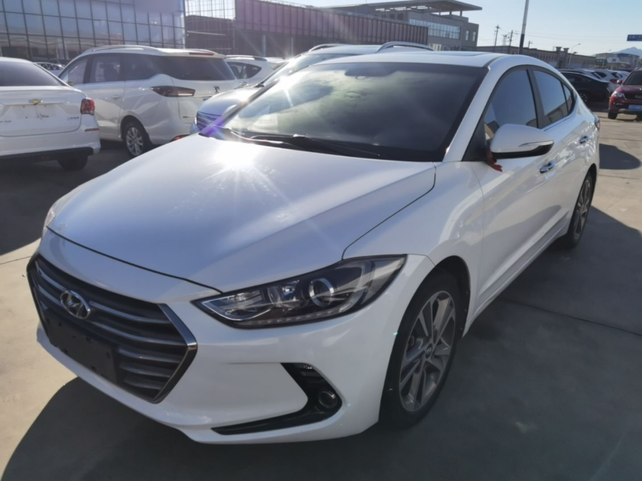 Elantra 2016 1.6L AT Smart Elite