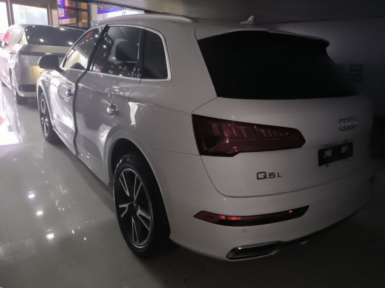 Q5L 2018 40 TFSI Fashion China VI photo 4