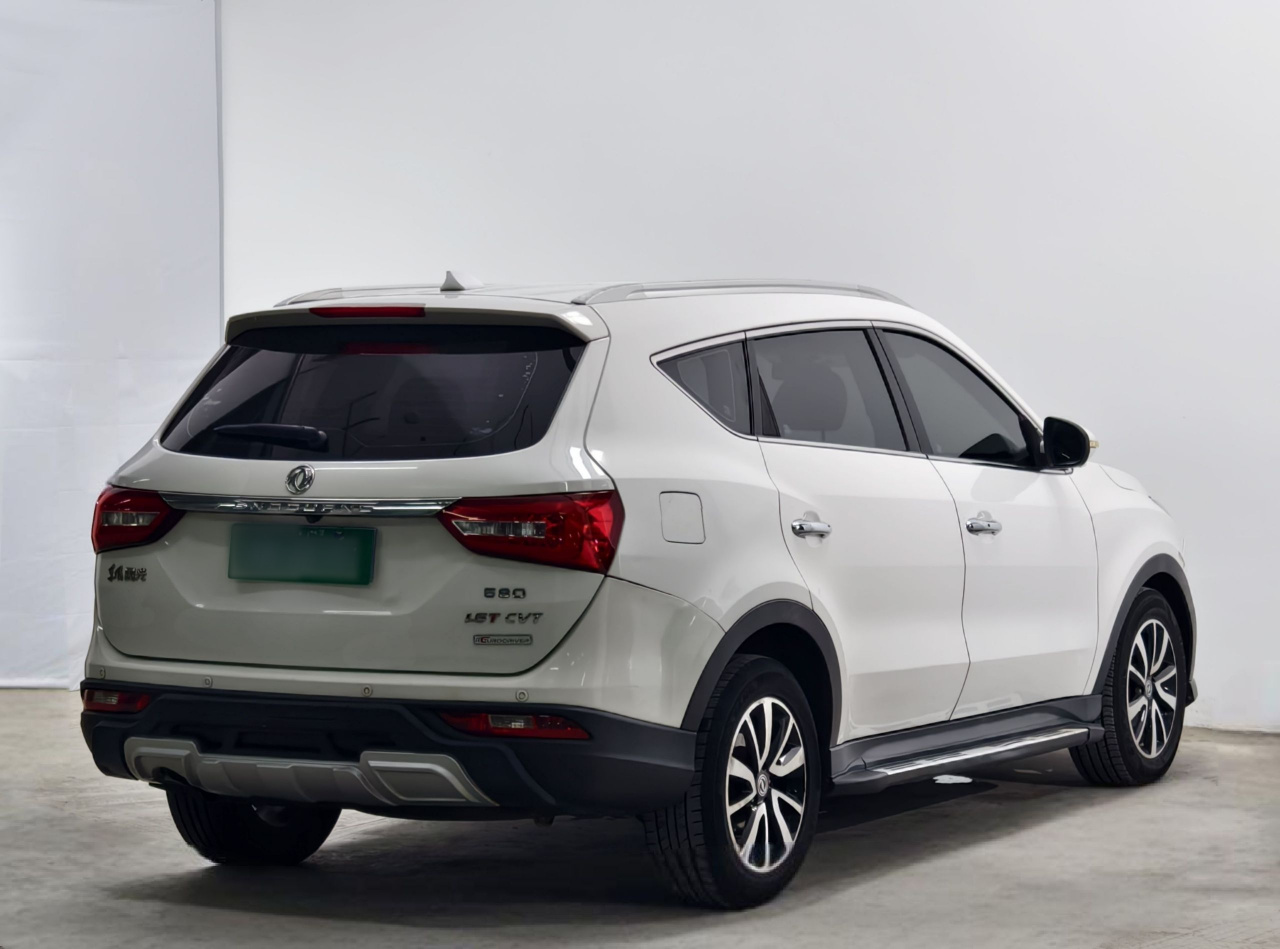 Fengon 580 2017 Facelift 1.5T CVT Luxury photo 4