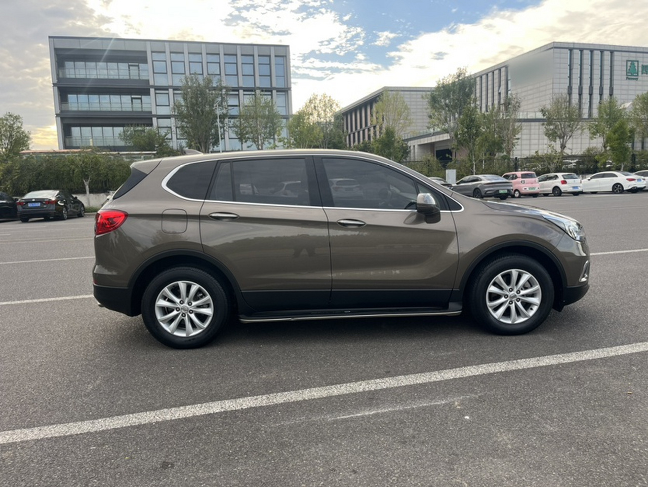 Envision 2017 28T AWD Elite photo 2