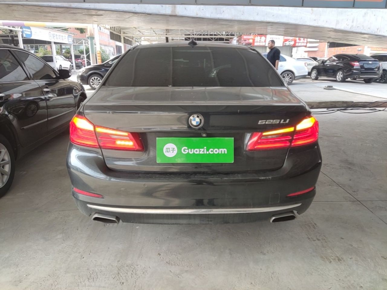 5 Series 2019 525Li Luxury photo 5