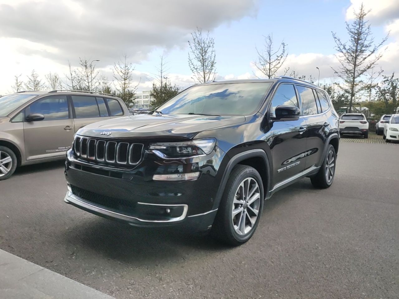 Grand Commander 2018 2.0T AWD Enjoy China V