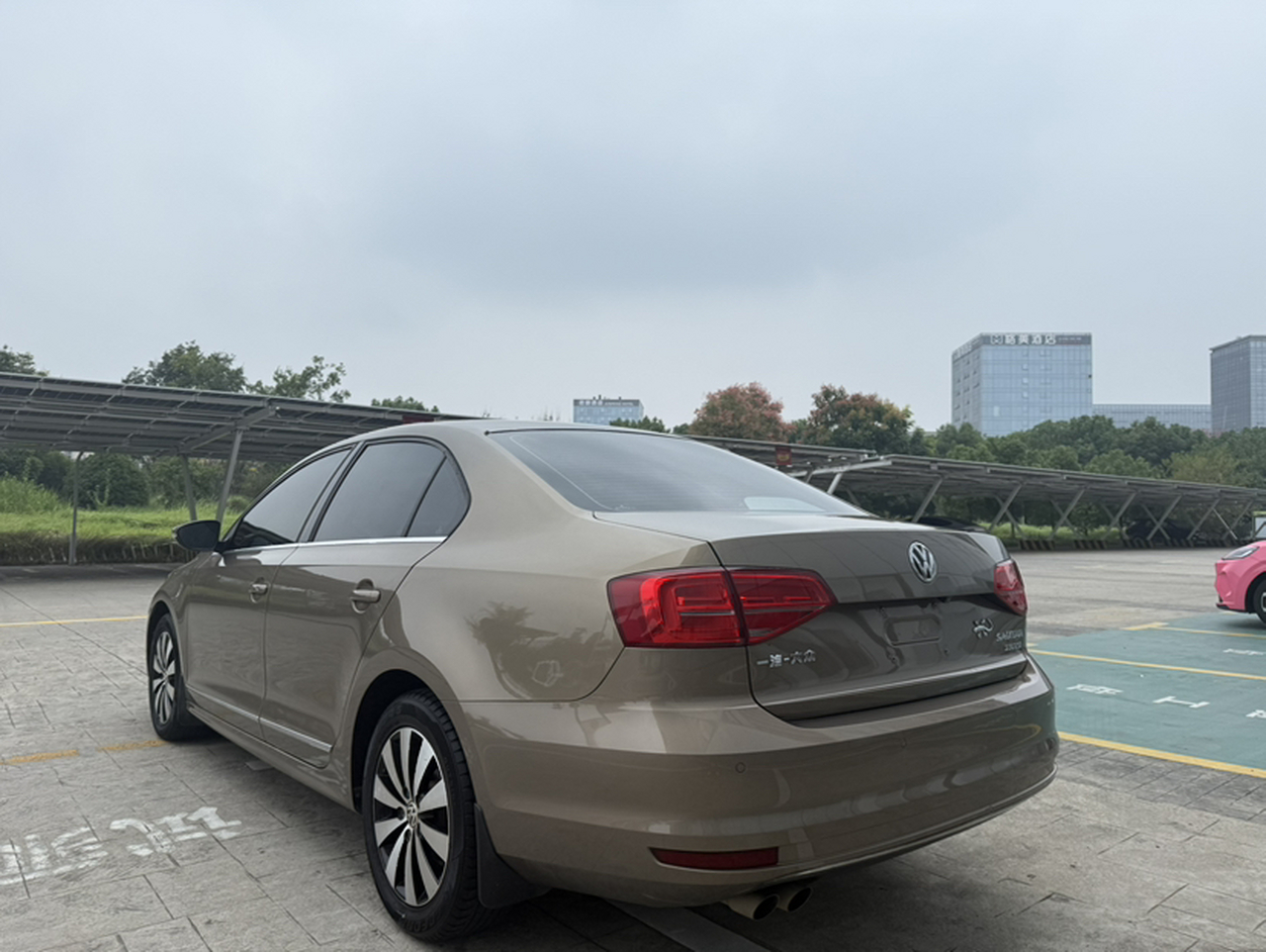 Sagitar 2017 230TSI AT Comfort photo 2