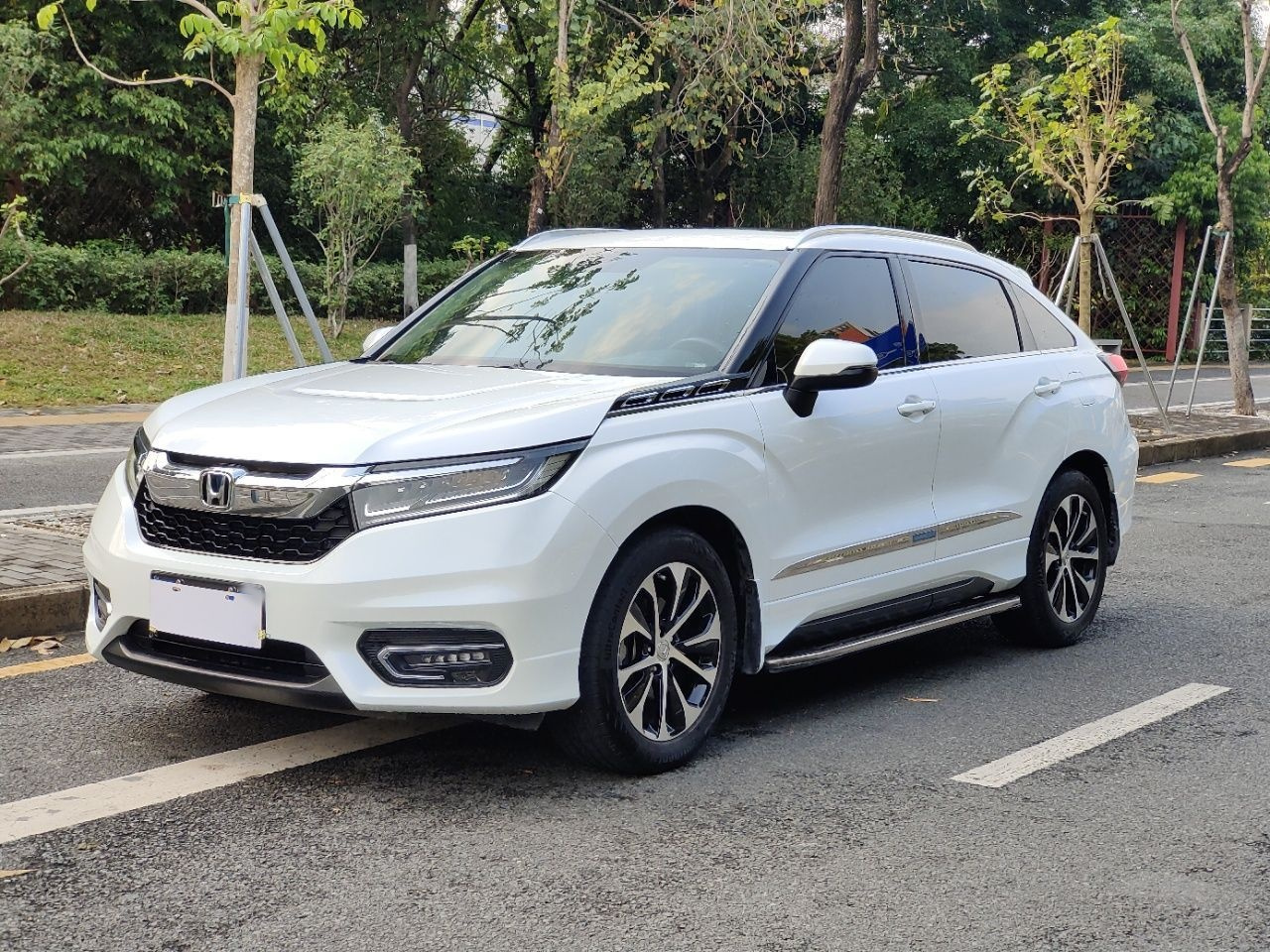 Avancier 2017 240TURBO RWD Exclusive