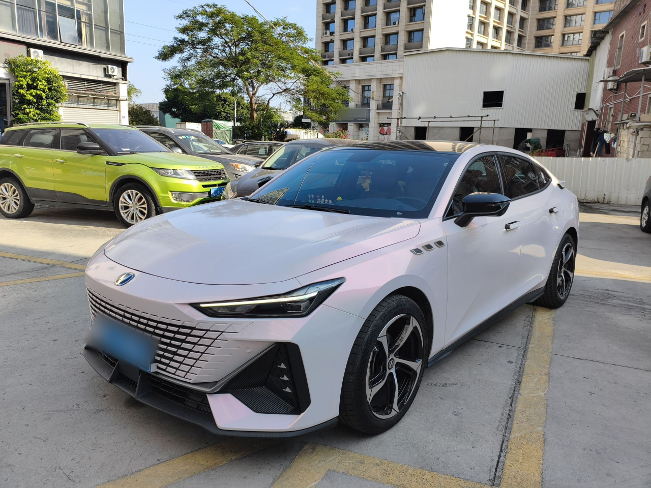 UNI-V 2022 1.5T Premium