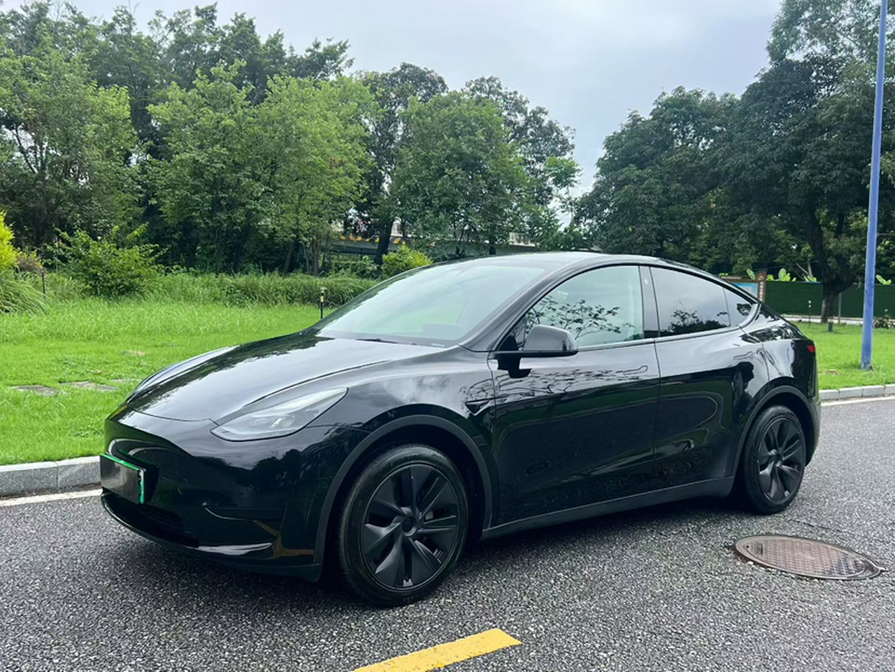 Model Y 2023 RWD