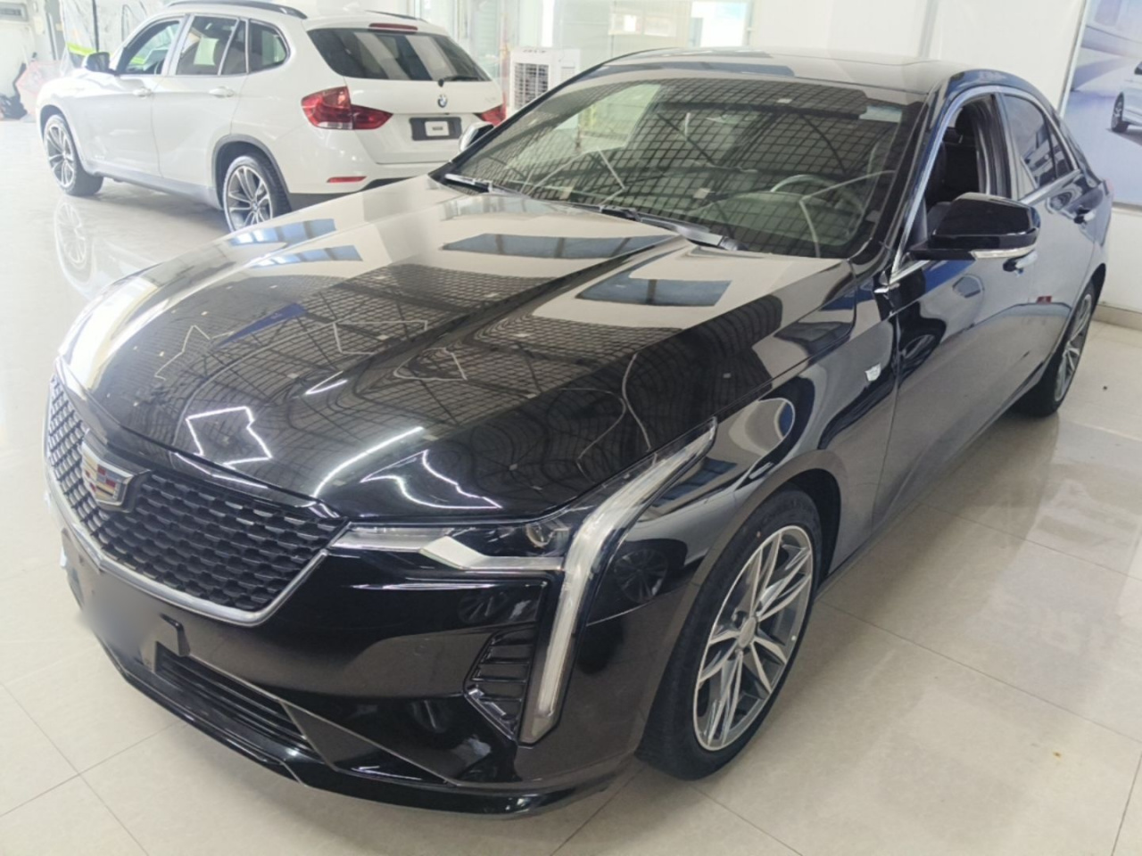 CT4 2021 28T Luxury
