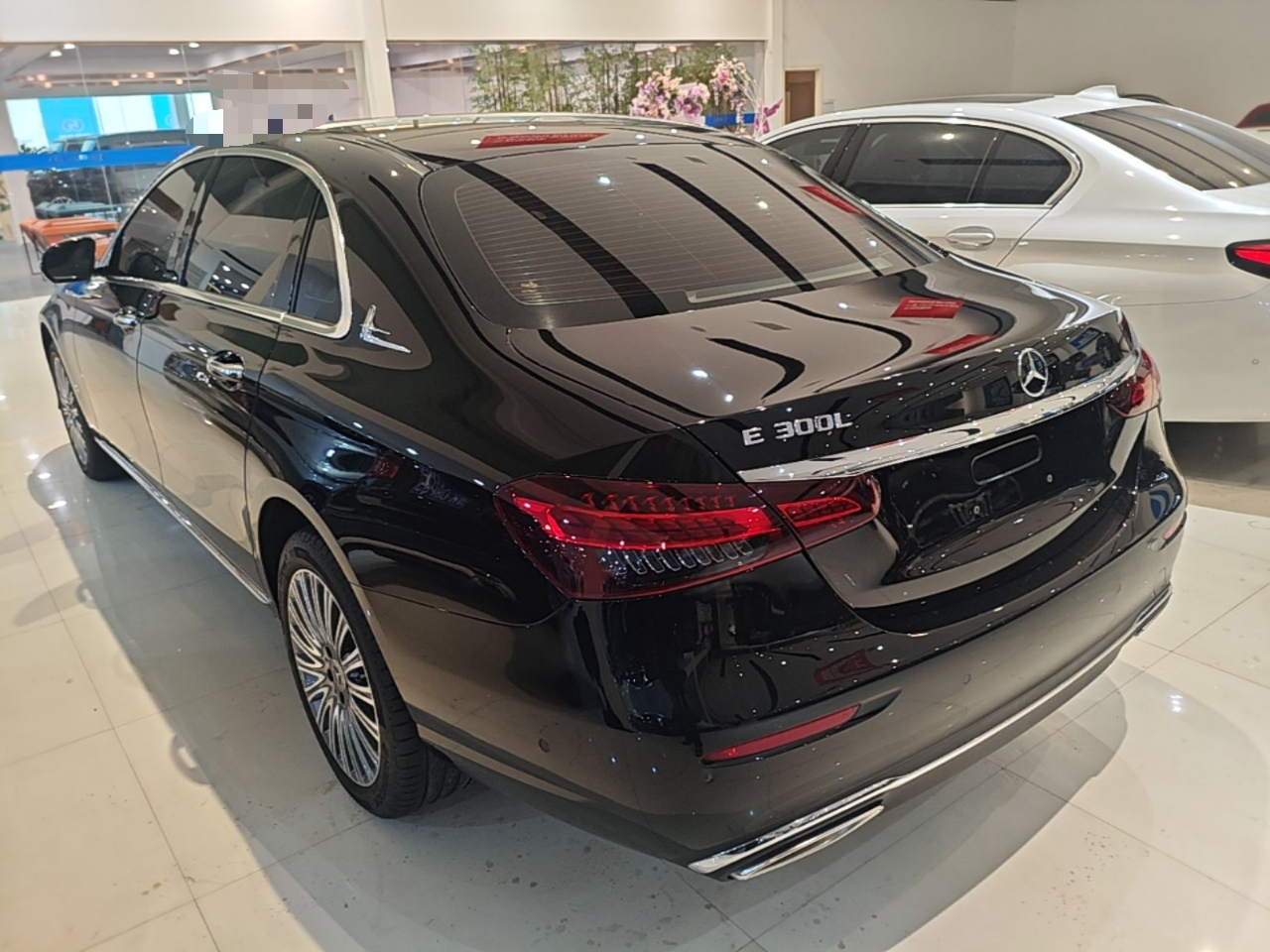 E-Class 2023 Facelift E 300 L Luxury photo 4