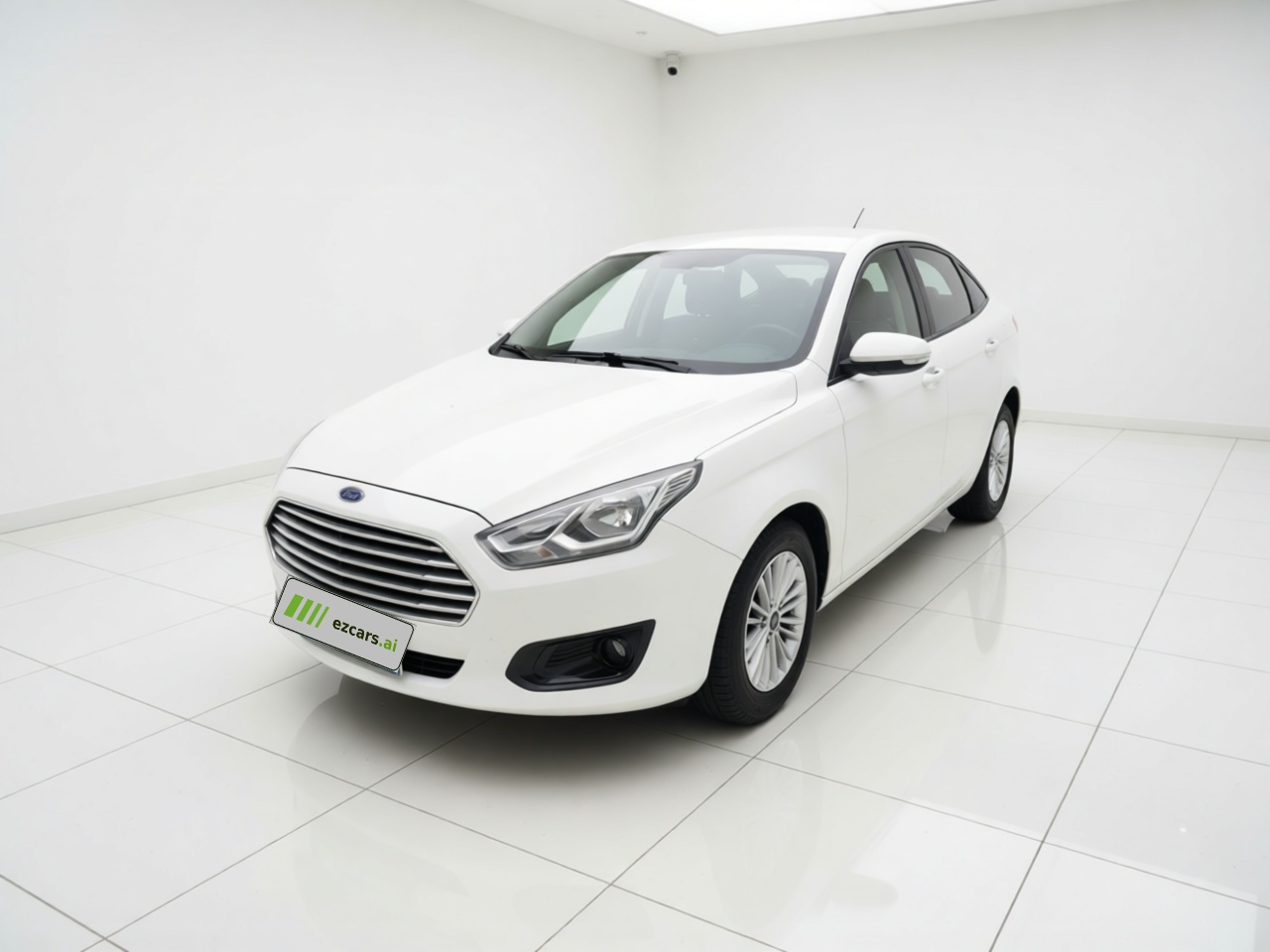 Escort 2015 1.5L MT Comfort