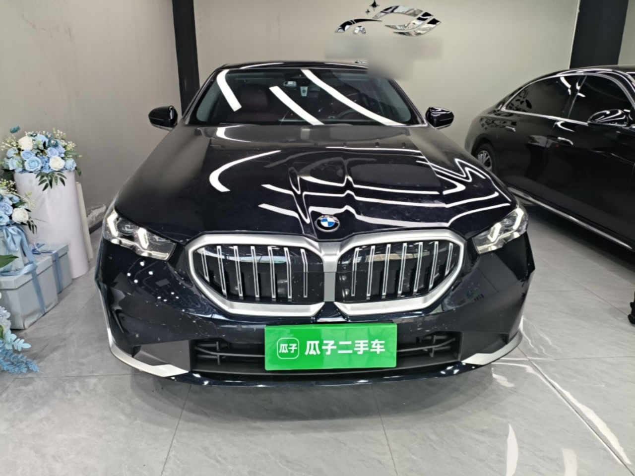 5 Series 2024 530Li Leading Luxury photo 2