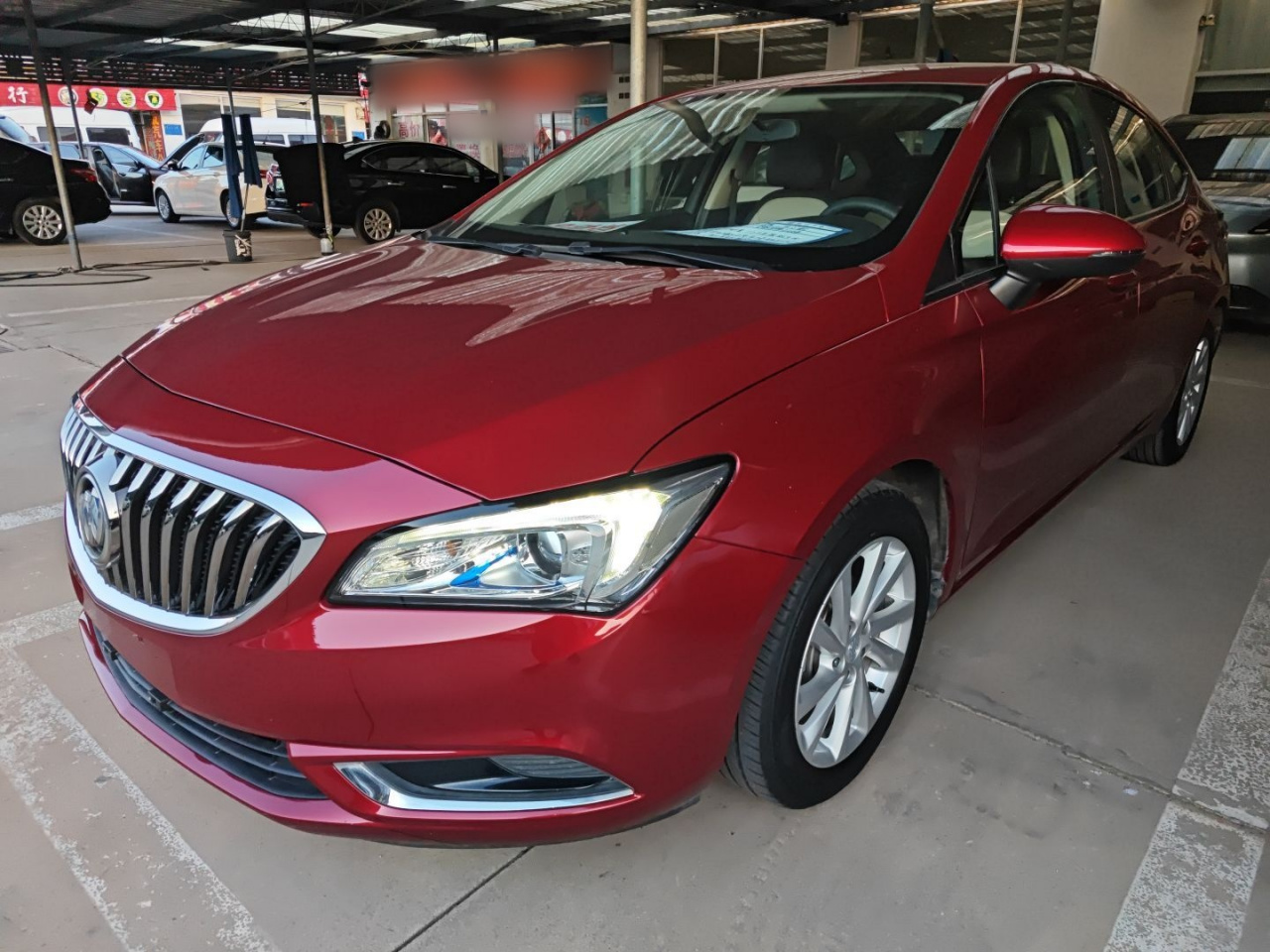 Verano 2015 Sedan 15S AT Leading