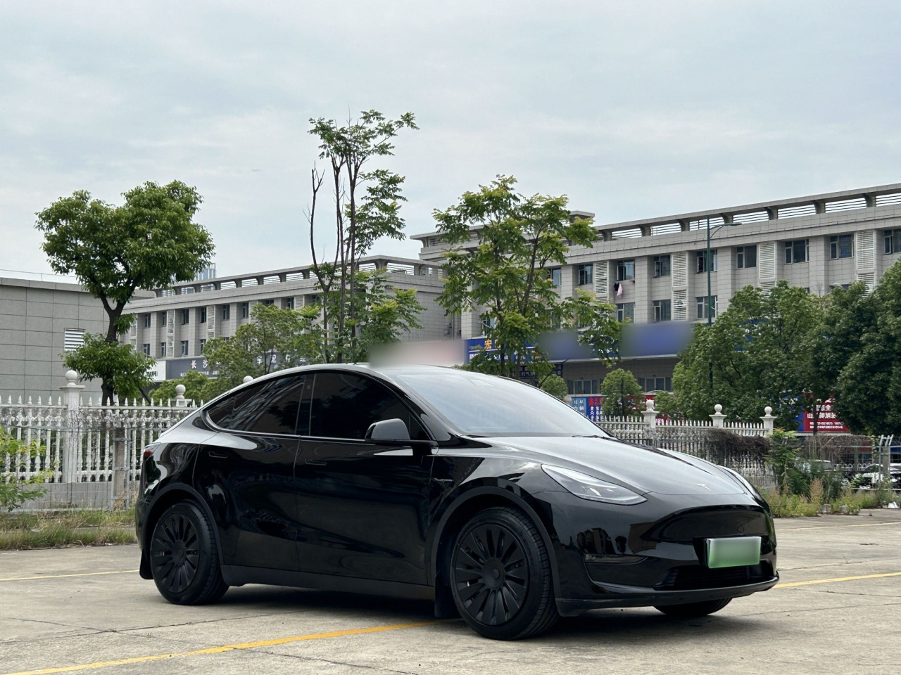 Model Y 2021 Standard Range RWD photo 3
