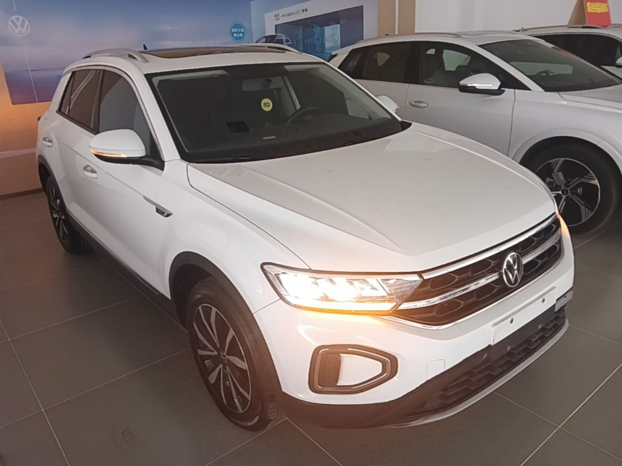 T-Roc 2024 280TSI DSG RWD photo 3