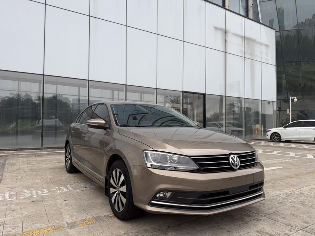 Sagitar 2017 230TSI AT Comfort photo 4