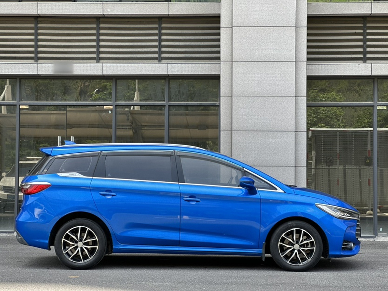Song MAX 2017 1.5T AT Connected Elite 7-Seater photo 2