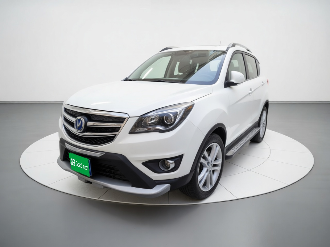 CS35 2017 1.6L MT Luxury photo 2