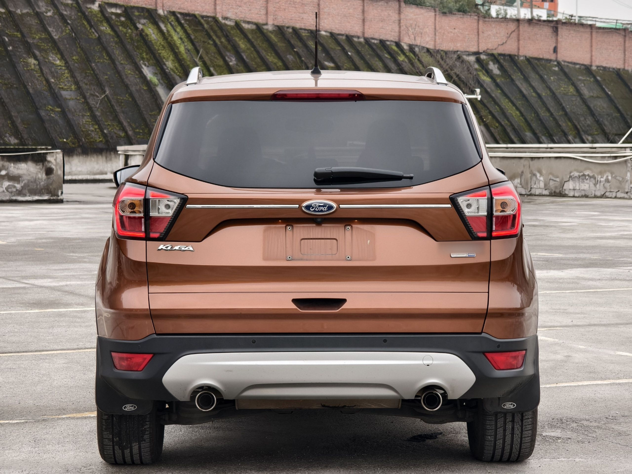 Kuga 2017 EcoBoost 180 AWD photo 2