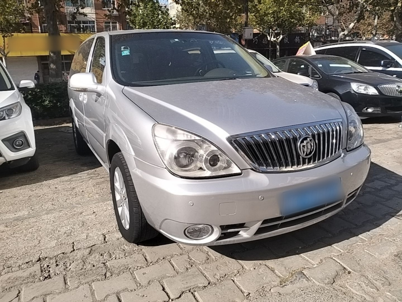 GL8 2014 2.4L Classic photo 3