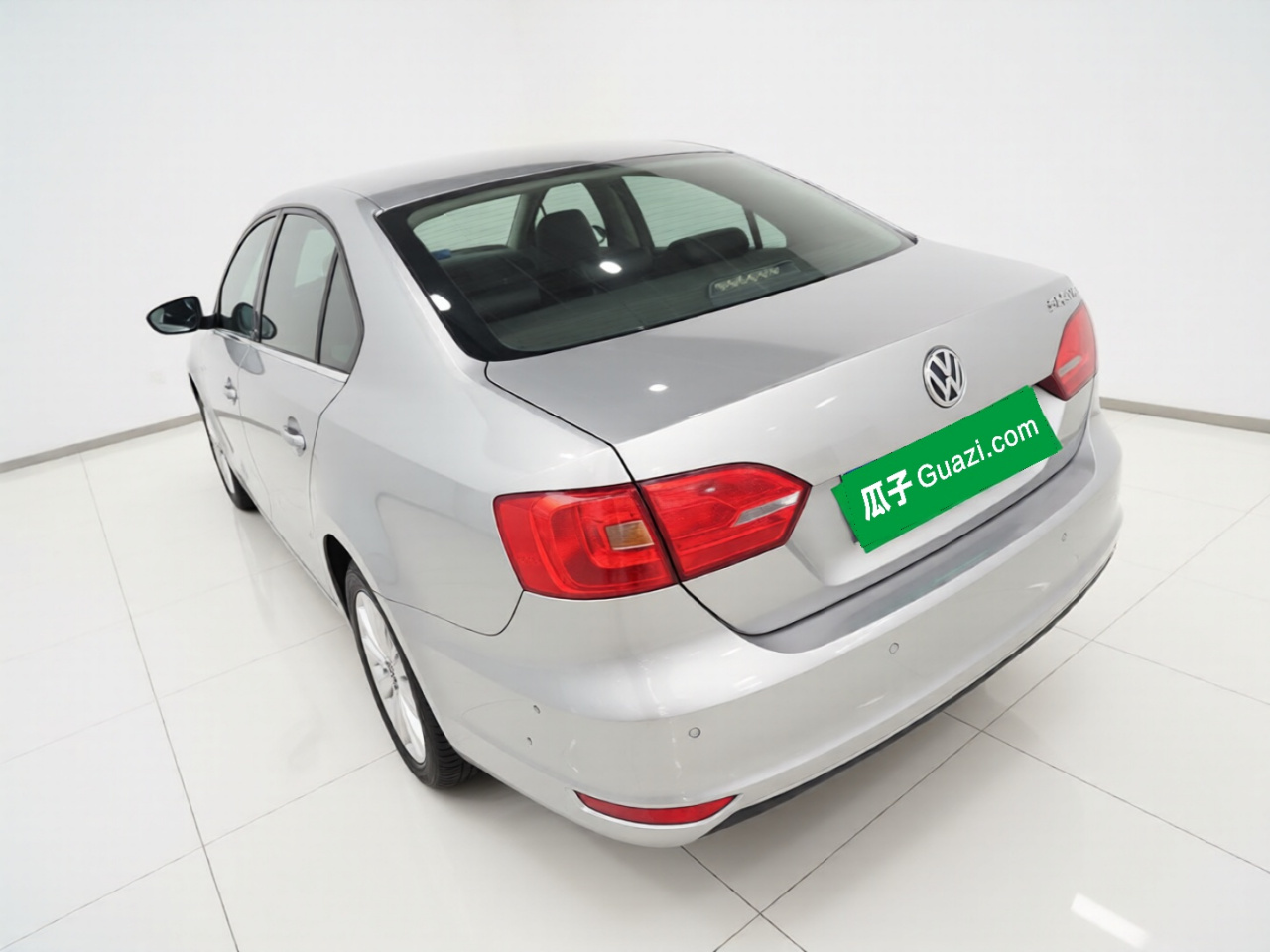 Sagitar 2014 Facelift 1.6L AT Comfort photo 4