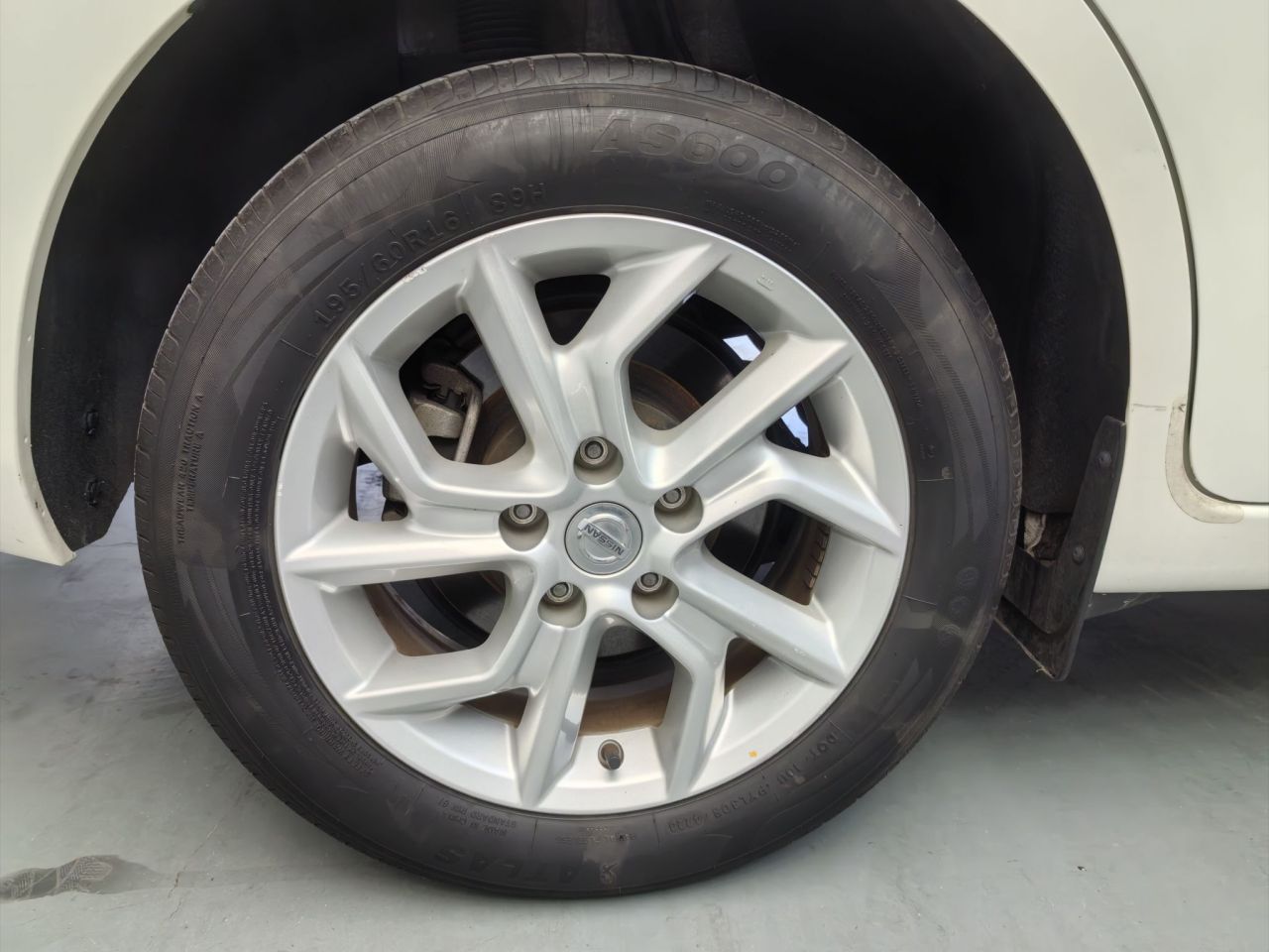 Tiida 2024 1.6L CVT photo 5