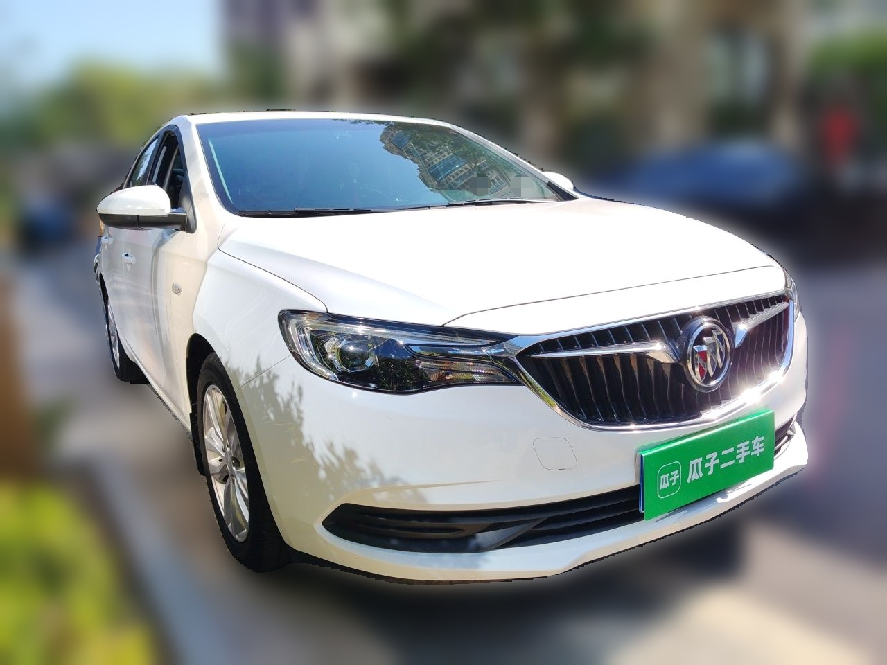 Excelle 2021 Facelift Classic 1.5L AT Elite photo 3