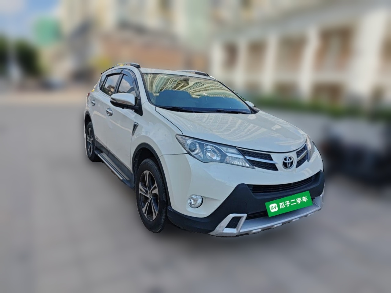 RAV4 2015 2.0L CVT RWD photo 3