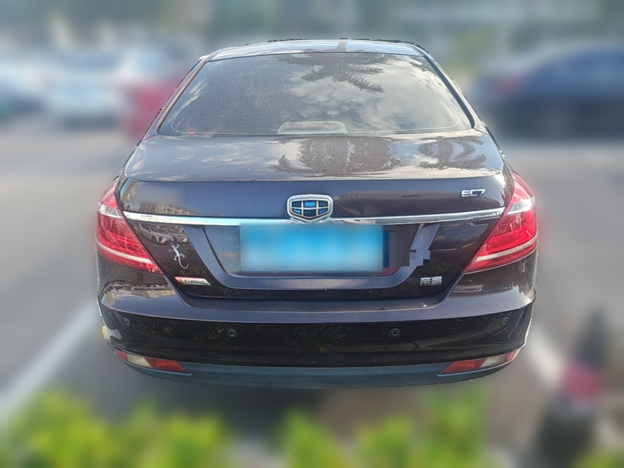 Emgrand 2014 Sedan 1.3T CVT Premium photo 5