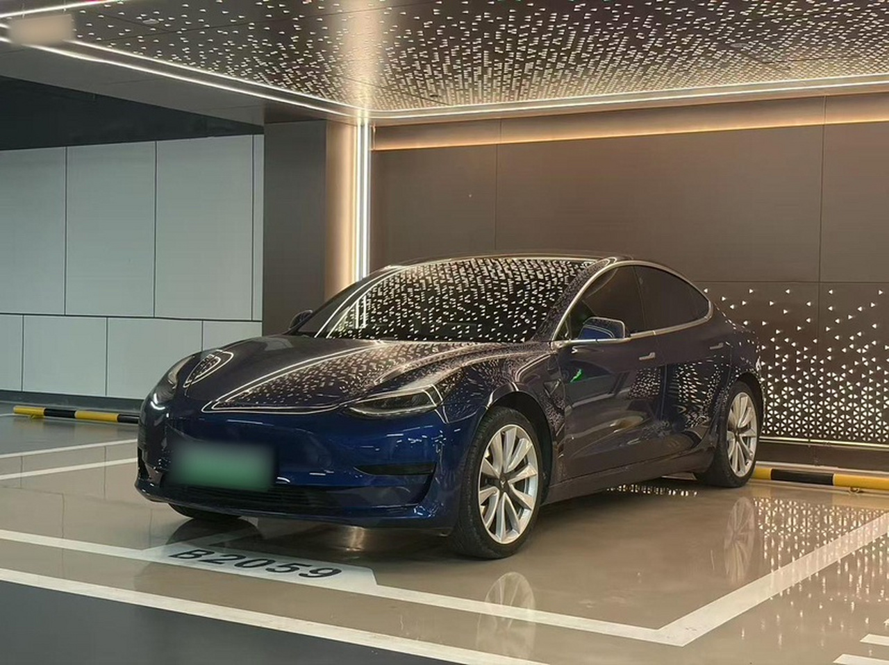 Model 3 2019 Standard Range RWD Upgraded