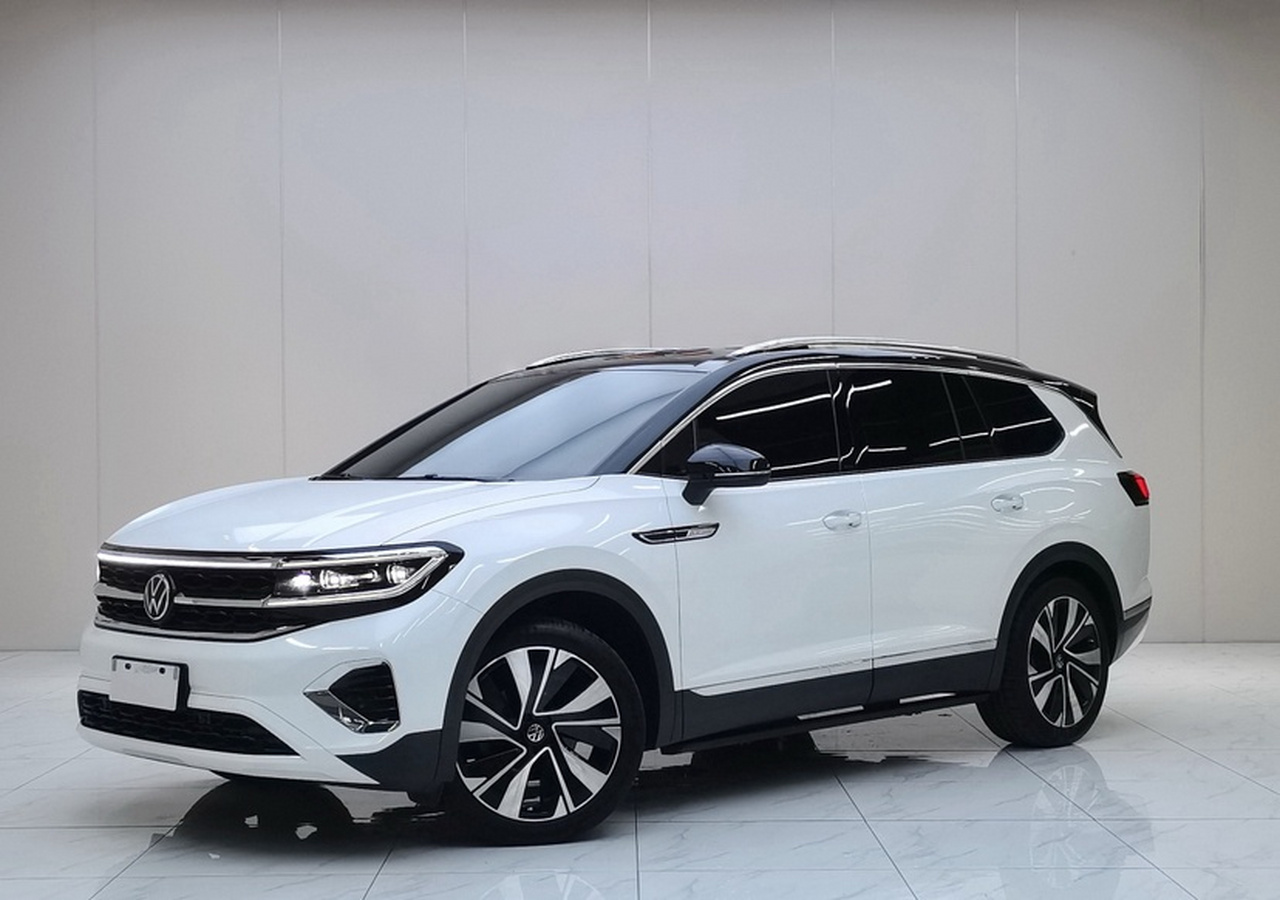 2022 380TSI AWD Flagship 6-Seater