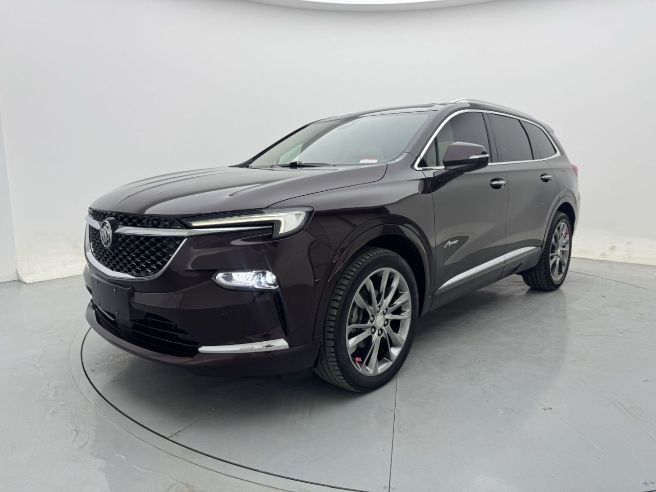 2020 28T AWD Avenir