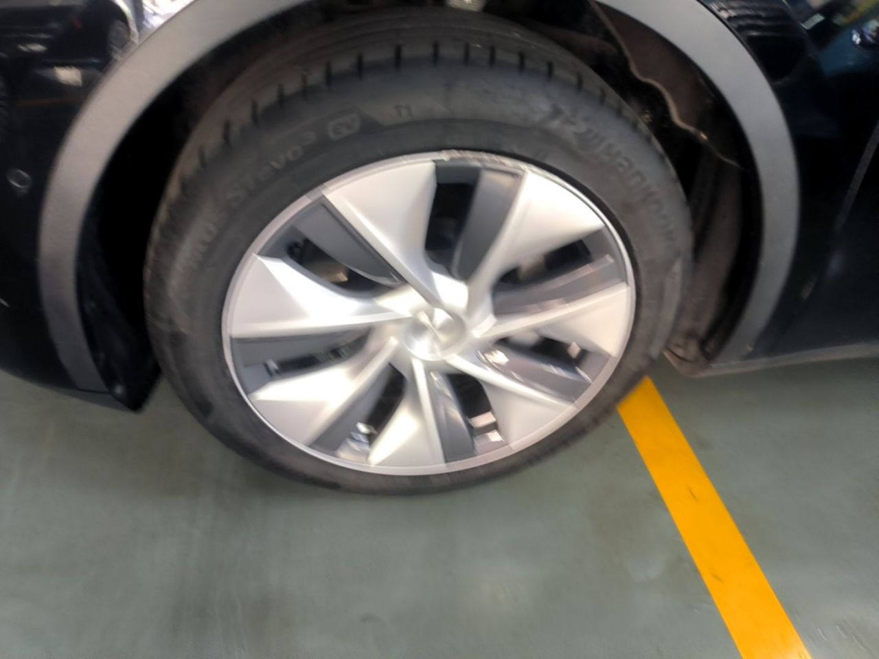 Model Y 2022 Facelift RWD photo 3