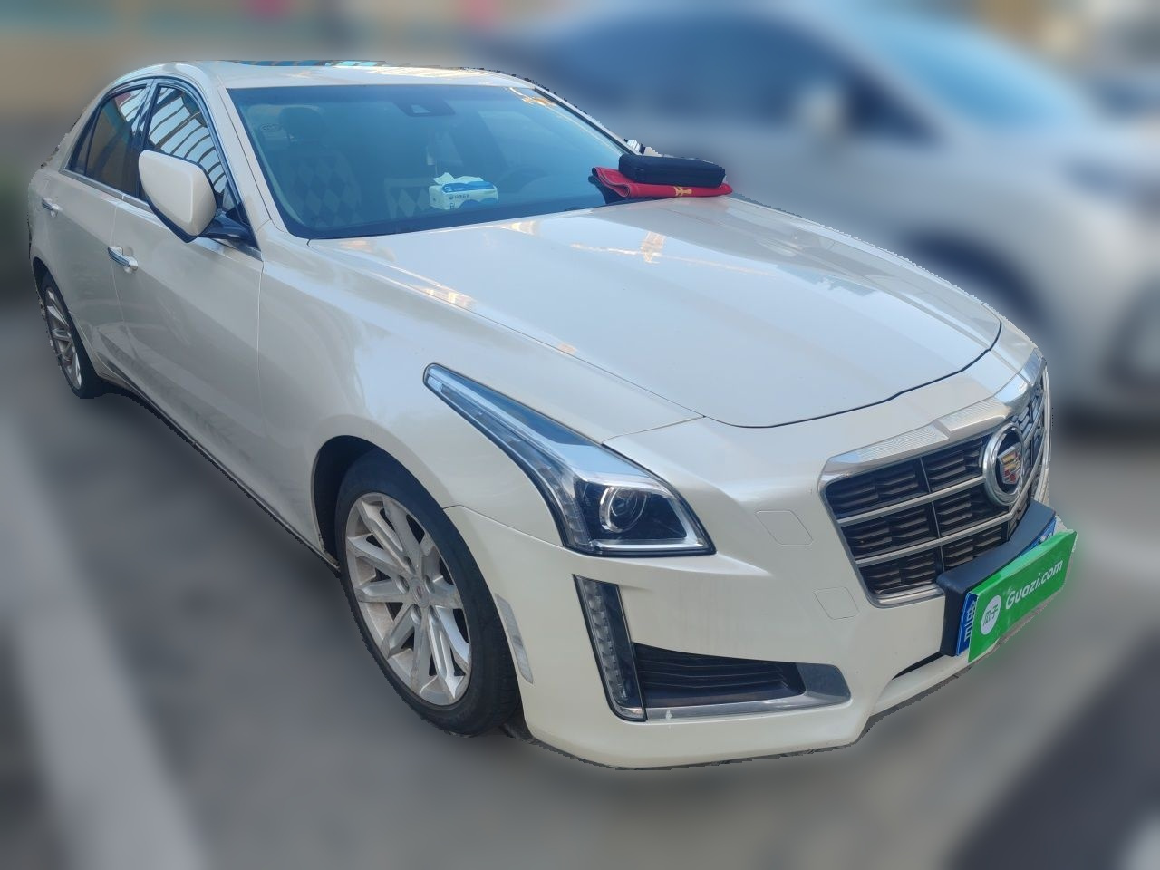 CTS Imported 2014 28T Luxury photo 3