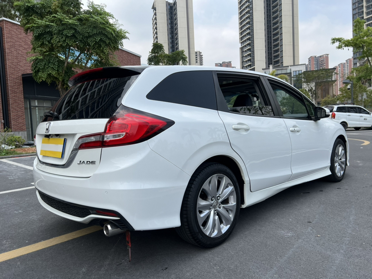 Jade 2017 1.8L AT Comfort 5-Seater photo 3