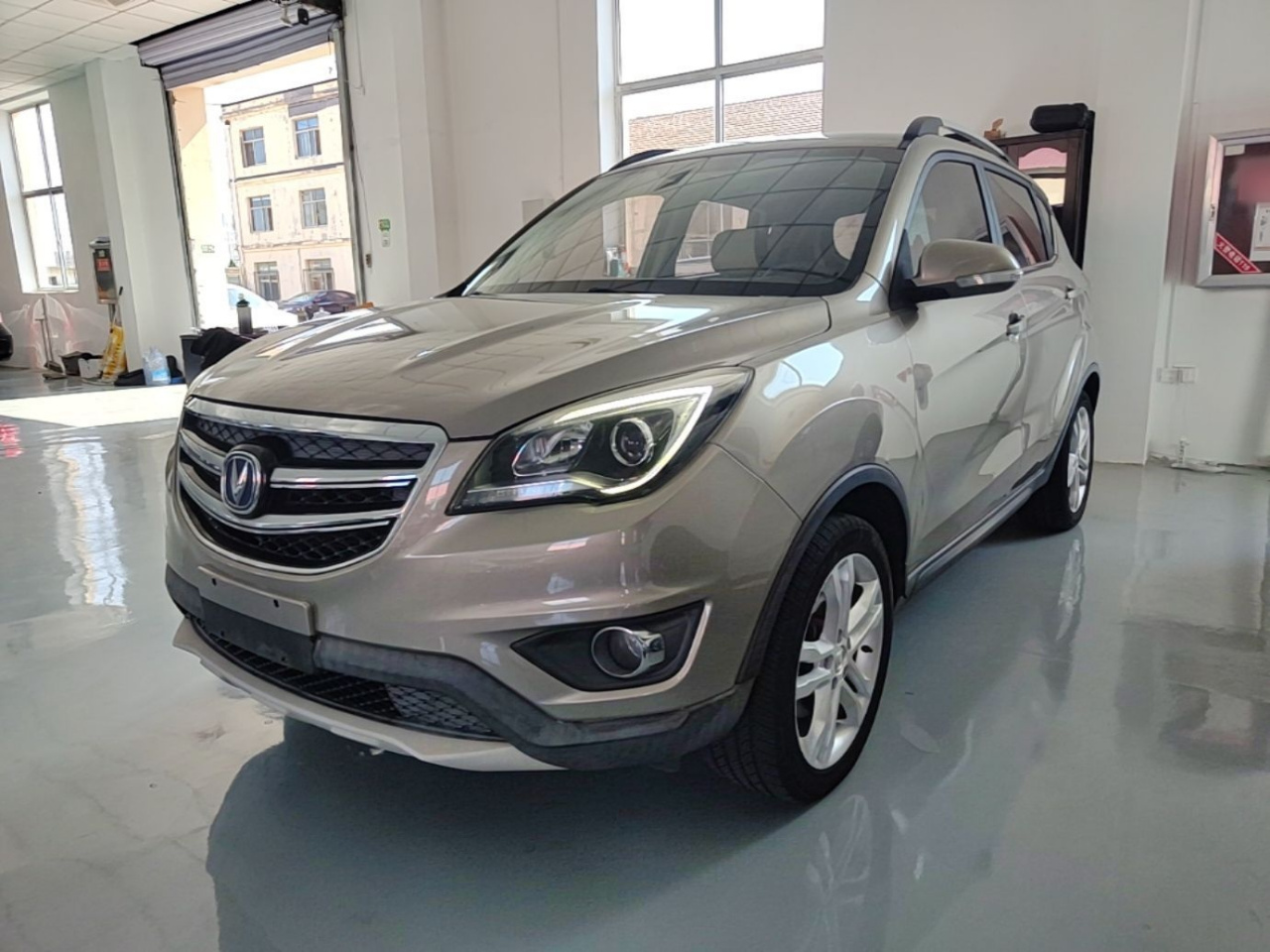 CS35 2017 1.6L AT Luxury