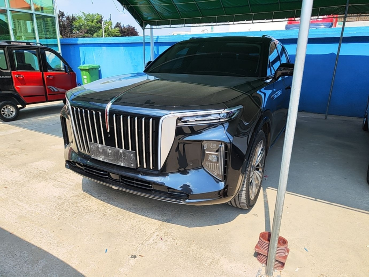 E-HS9 2022 690km 6-Seater