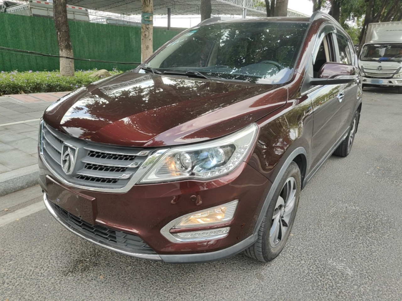 560 2016 1.8L MT Luxury