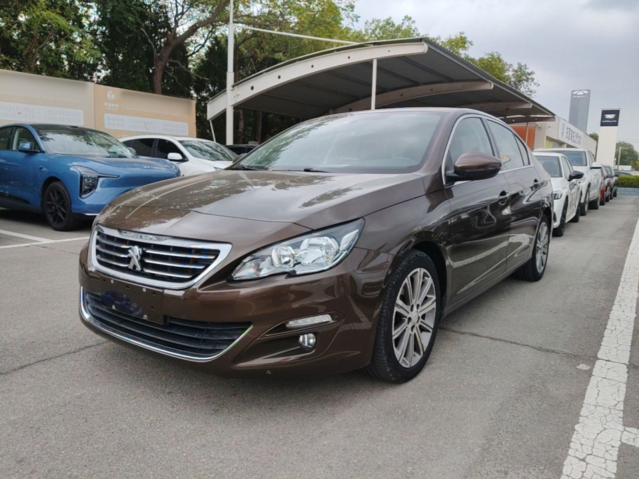 408 2014 1.8L AT Luxury