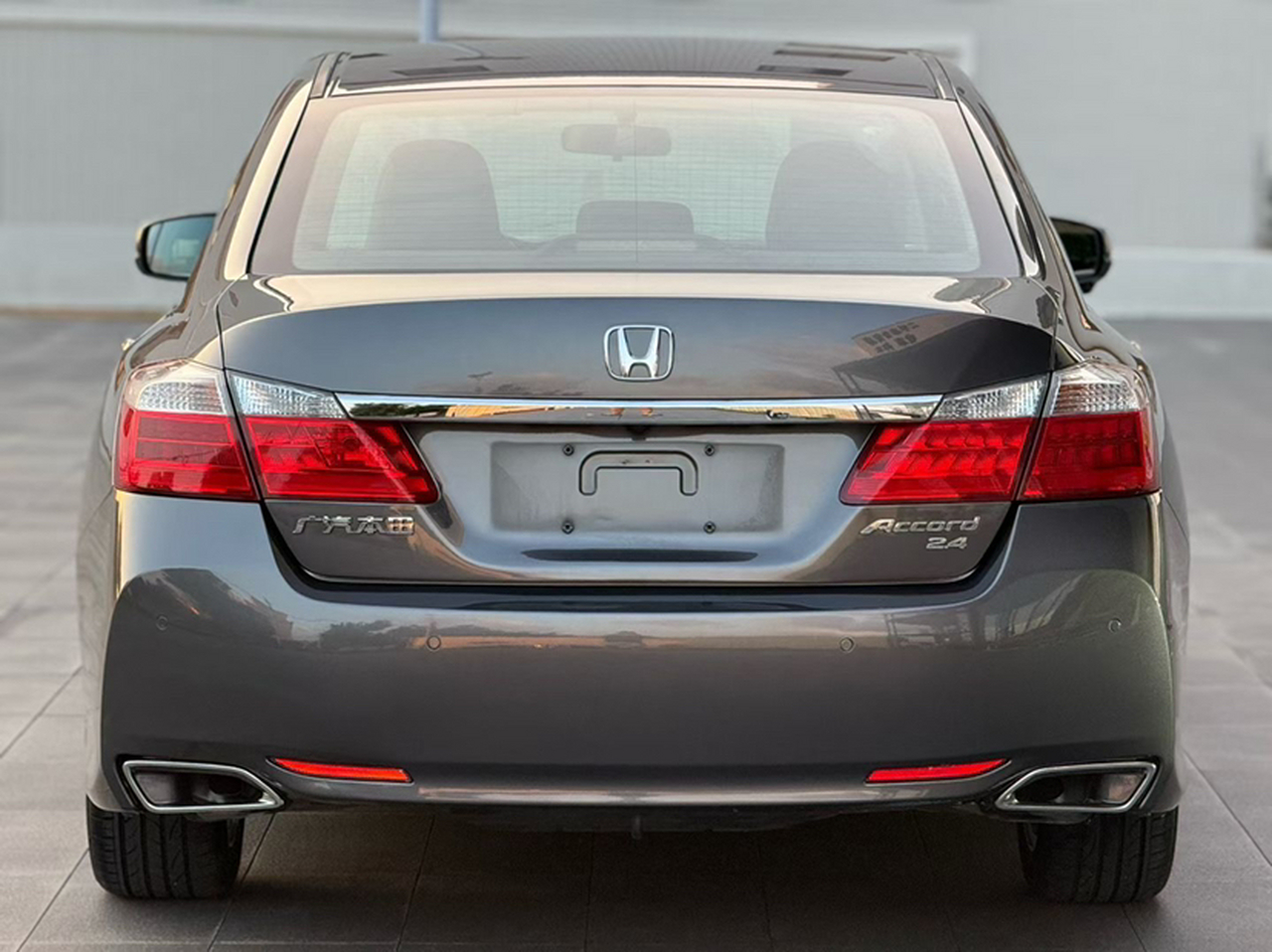 Accord 2014 2.4L EXN Luxury photo 2