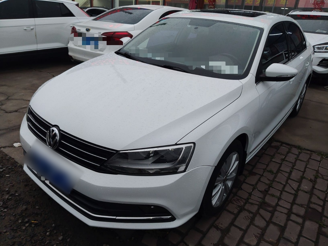 Sagitar 2015 1.6L MT Comfort