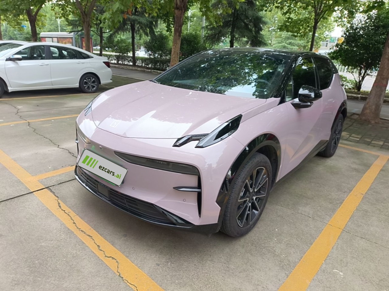 X 2025 4-Seater RWD