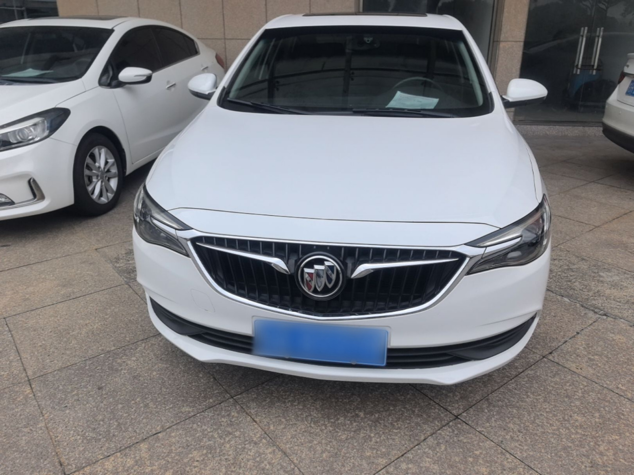 Excelle 2019 18T AT Elite China VI photo 2