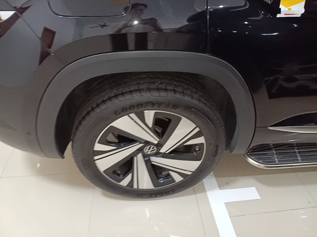 Teramont X 2023 380TSI AWD Luxury photo 4