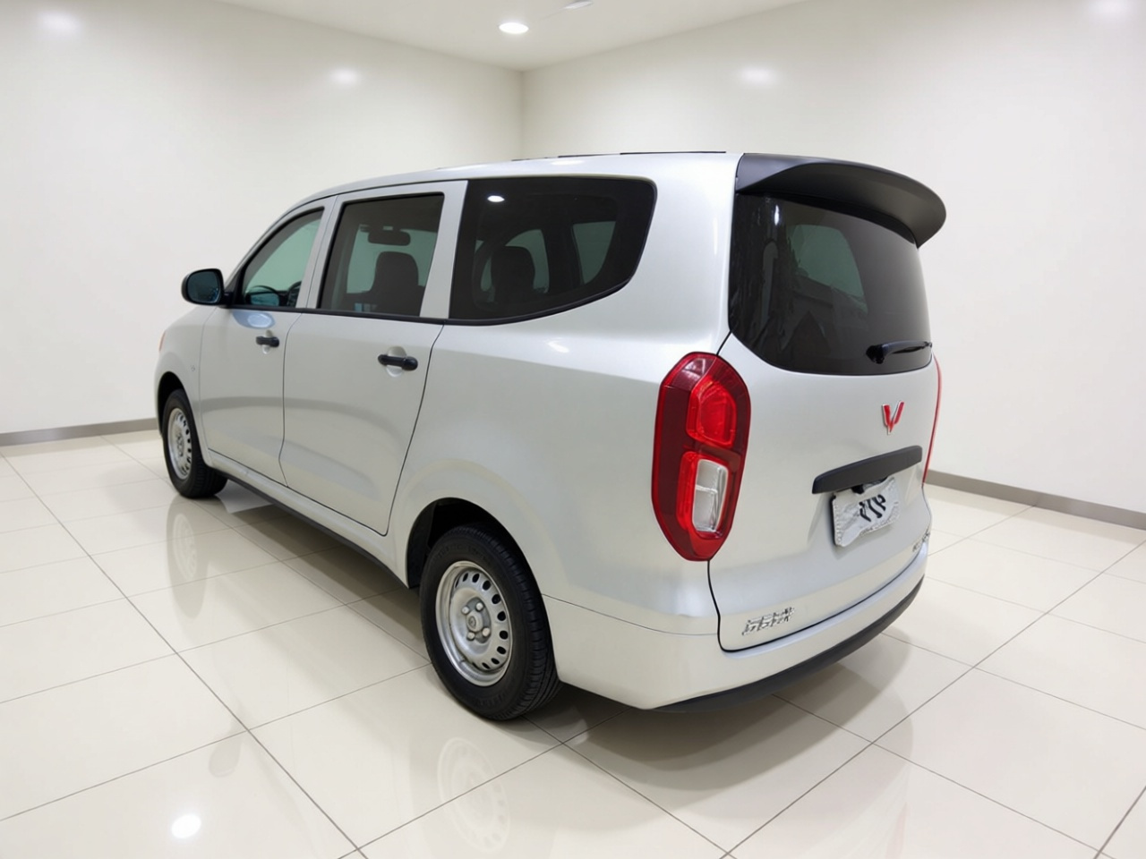 Wuling Hongguang EV 2025 EREV Hybrid 50KM photo 4