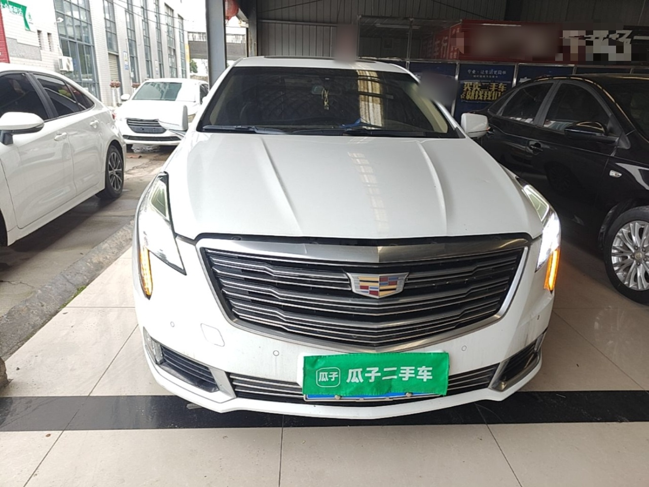 XTS 2018 28T Elite photo 2