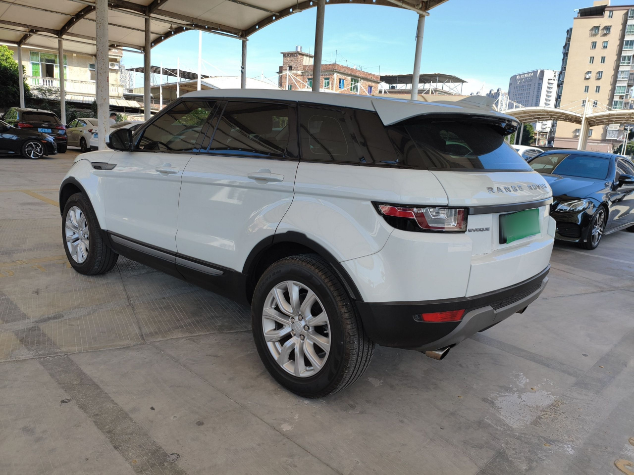 Range Rover Evoque 2017 2.0T PURE photo 4
