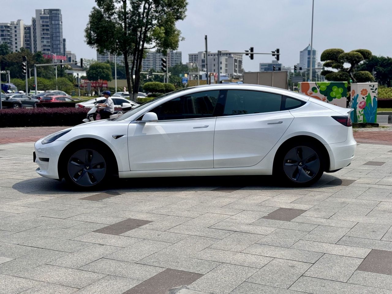 Model 3 2020 Facelift Standard Range RWD Upgraded photo 3