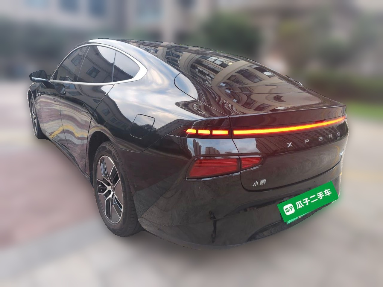 P7 2023 P7i 702 Pro photo 4