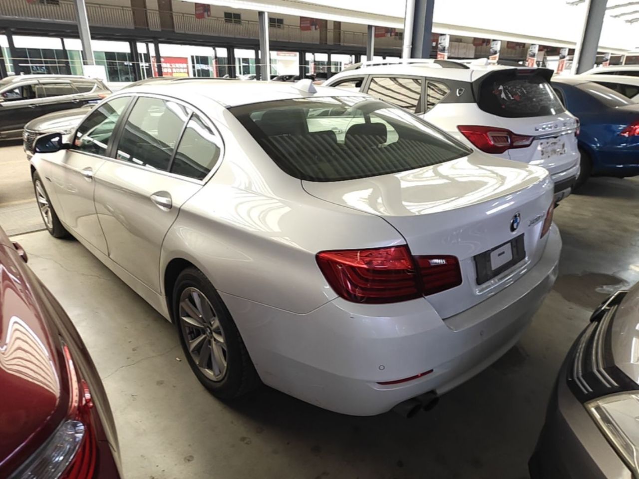 5 Series 2014 520Li photo 4