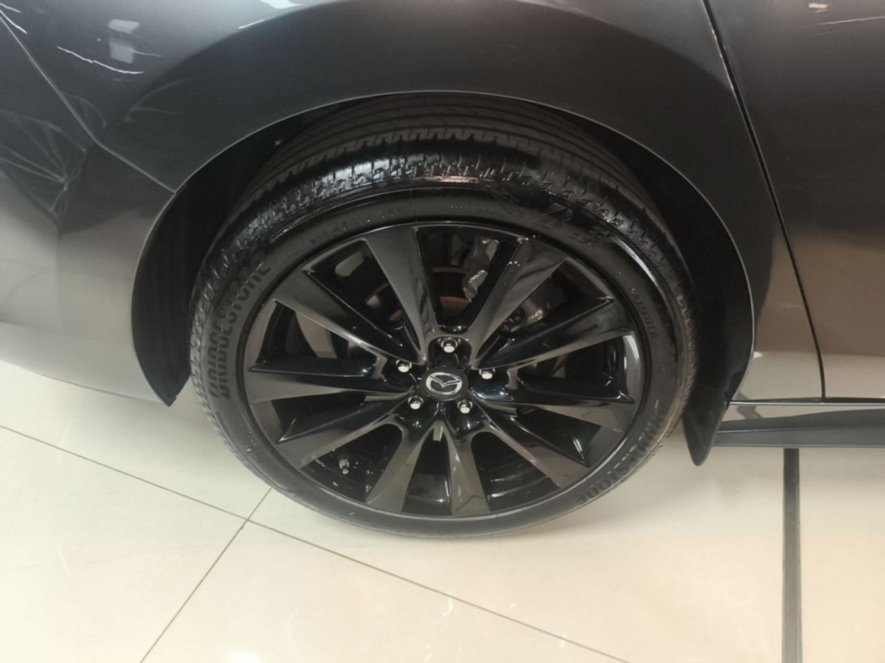 3 Axela 2023 2.0L AT photo 3
