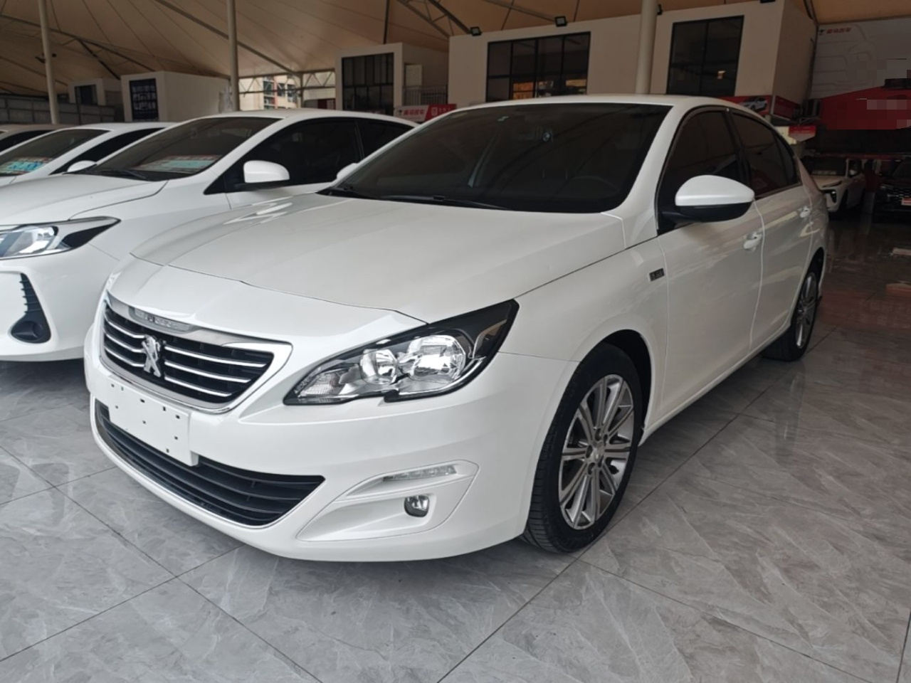 408 2016 1.6T AT Luxury